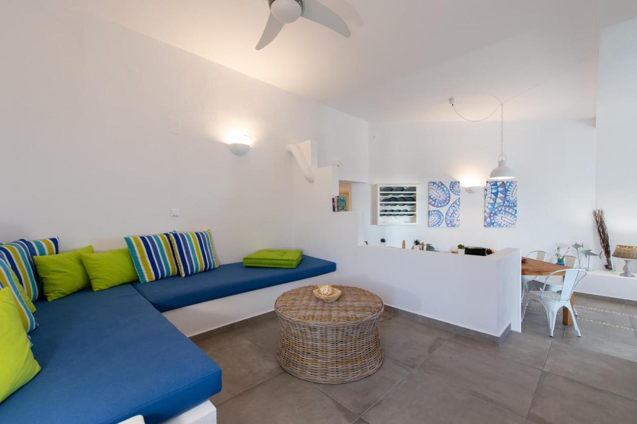 Grey House Villa Exambela ภายนอก รูปภาพ
