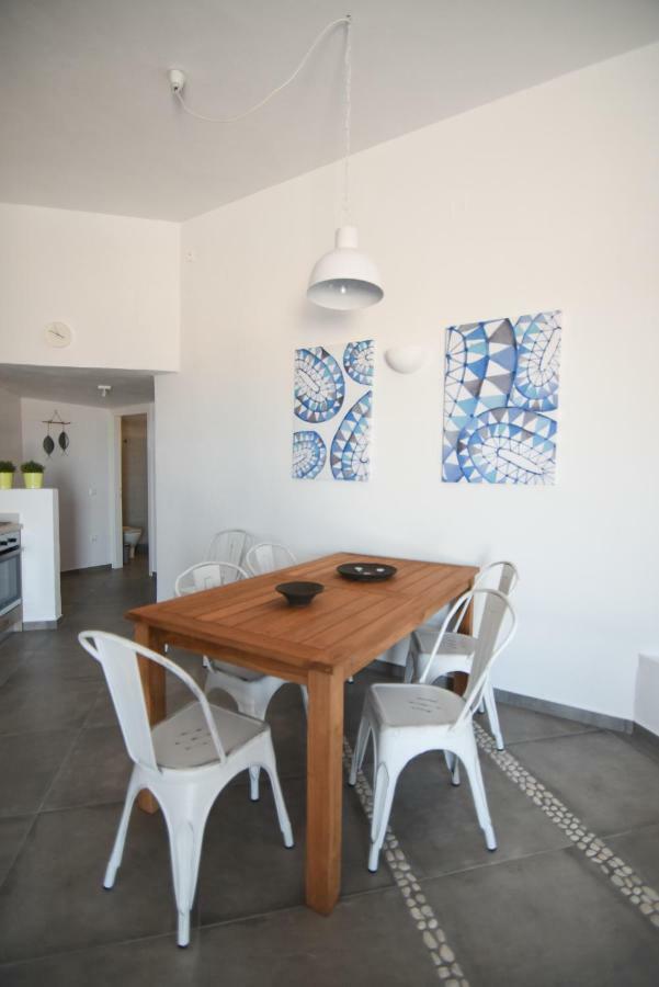 Grey House Villa Exambela ภายนอก รูปภาพ