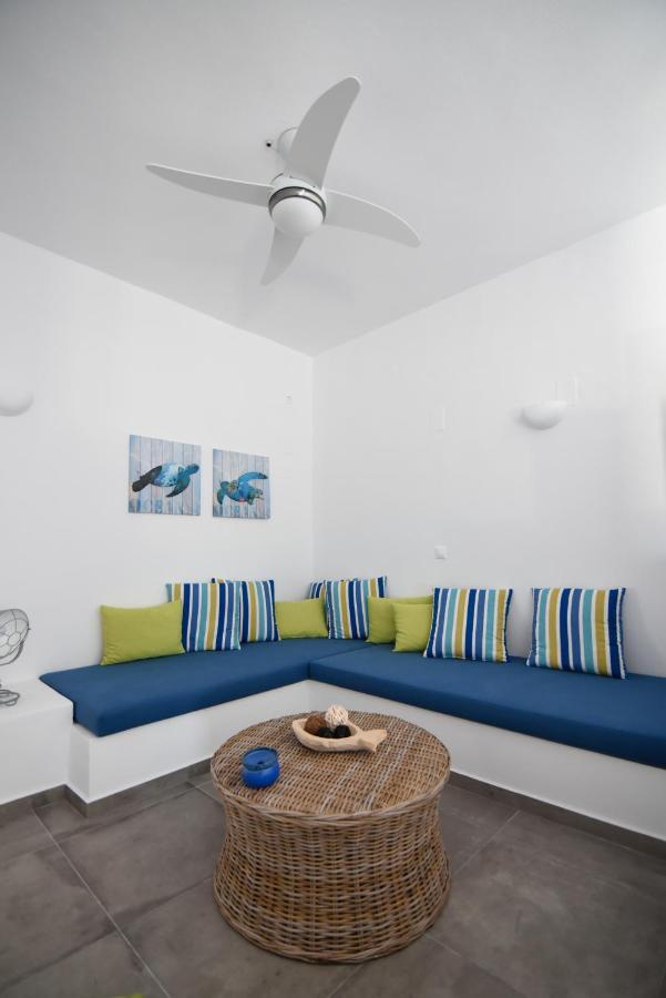 Grey House Villa Exambela ภายนอก รูปภาพ